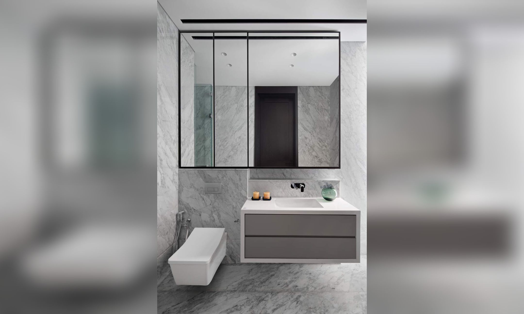Design Interior Minimalis Bathroom Closet Kamar Mandi di BSD Serpong - Tangerang Granit HPL Solid Surface Putih Texture Stone 