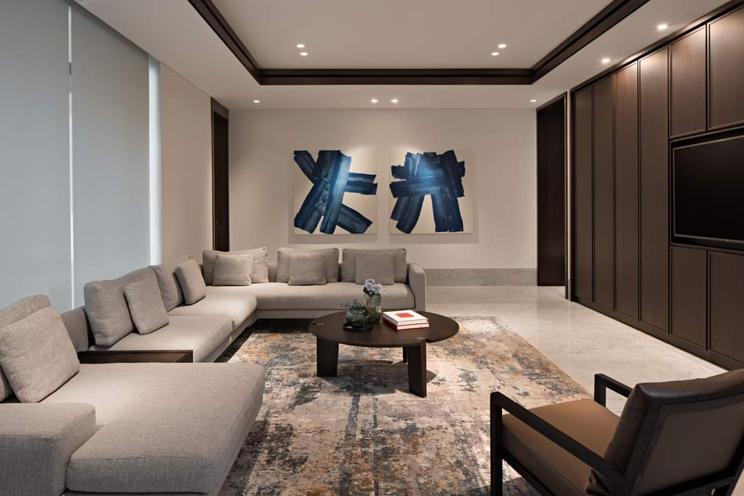 Design interior Livingroom Casual modern di Bogor wallpanel HPL kayu texture Wood sofa scandinavian flooring granit